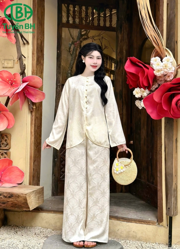 Bộ lam chữ thọ kèm cài màu xanh ngọc