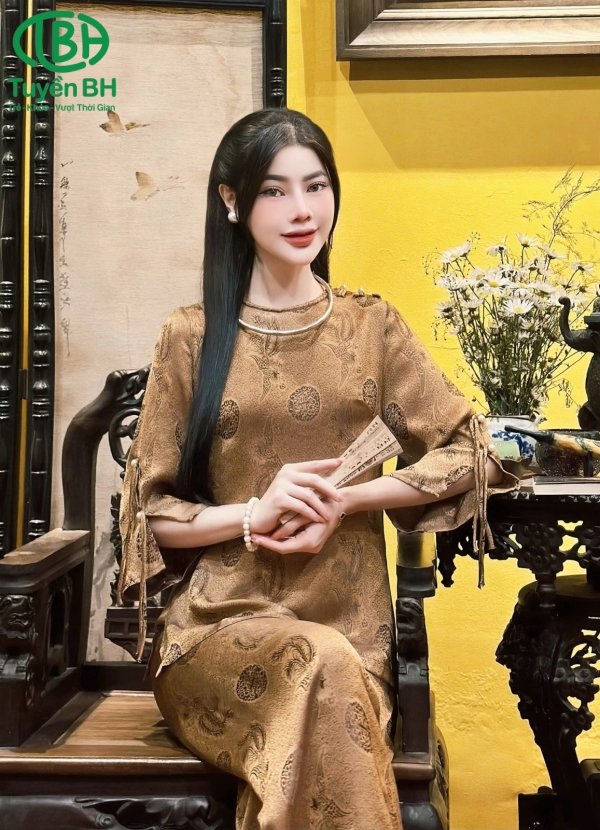 SET TƠ TẰM CỔ TẾT SANG TRỌNG màu sen đậm