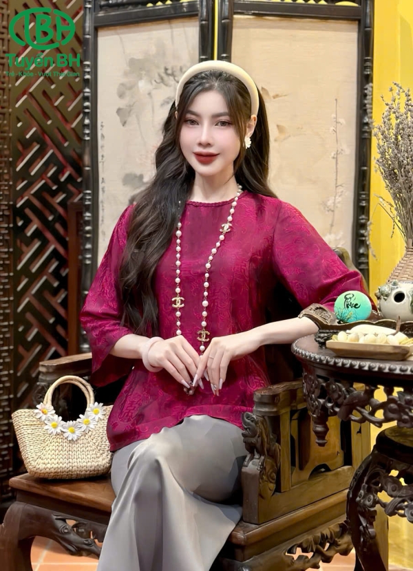 Tơ tằm chữ thọ cổ tết màu xanh đậm